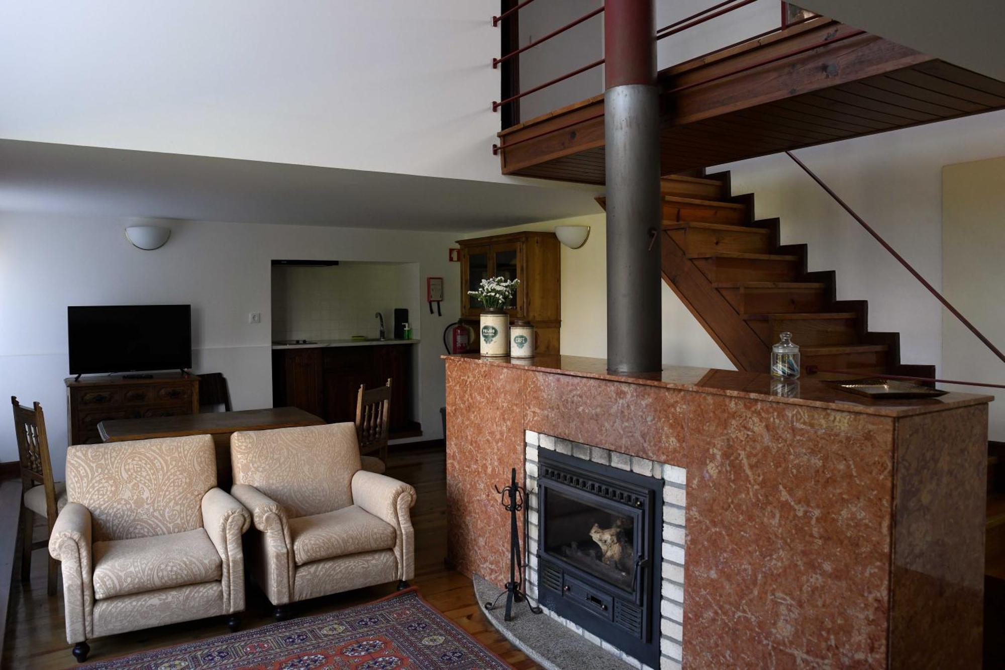Casa Do Carvalho Villa Viatodos ภายนอก รูปภาพ